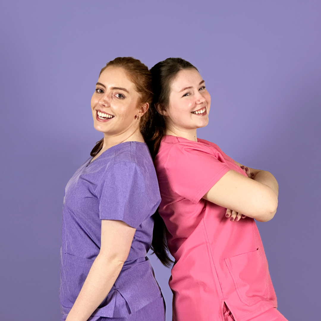 Quelle différence entre tuniques et blouses médicales ?