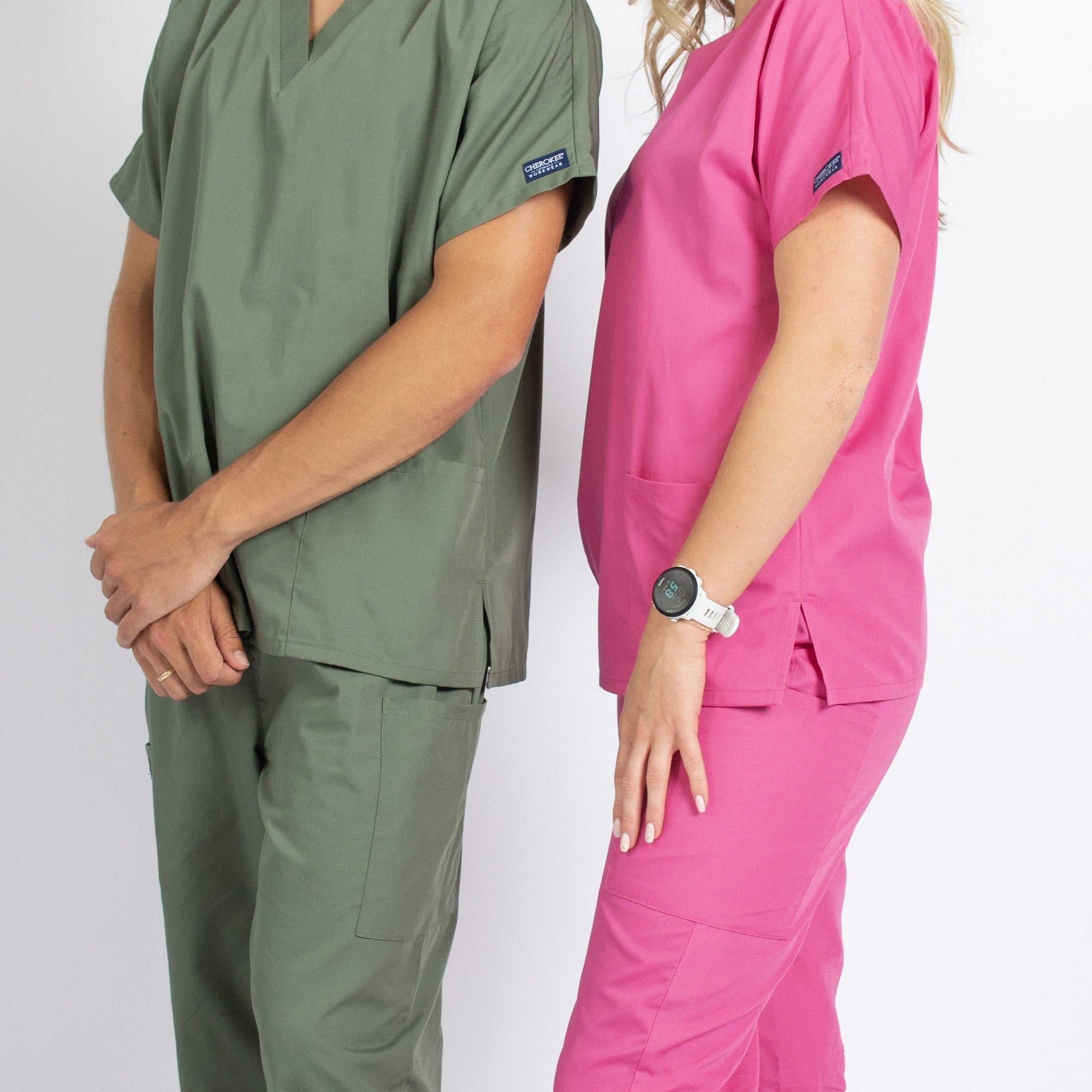 Blouses médicales tendance 2025 : Osez la couleur