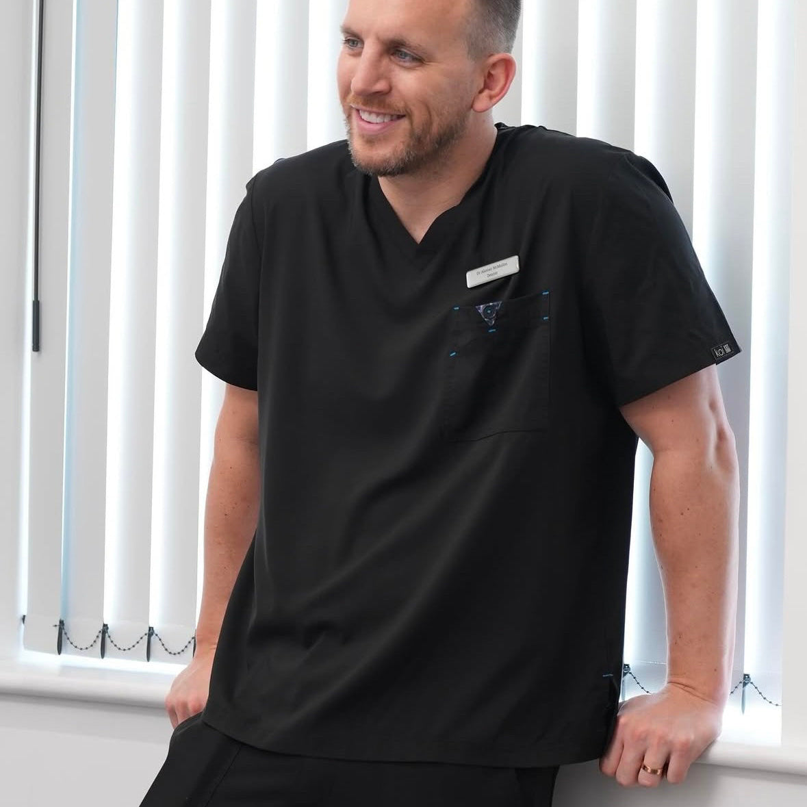 Tenue Vétérinaire dentiste médecin Koi Noir