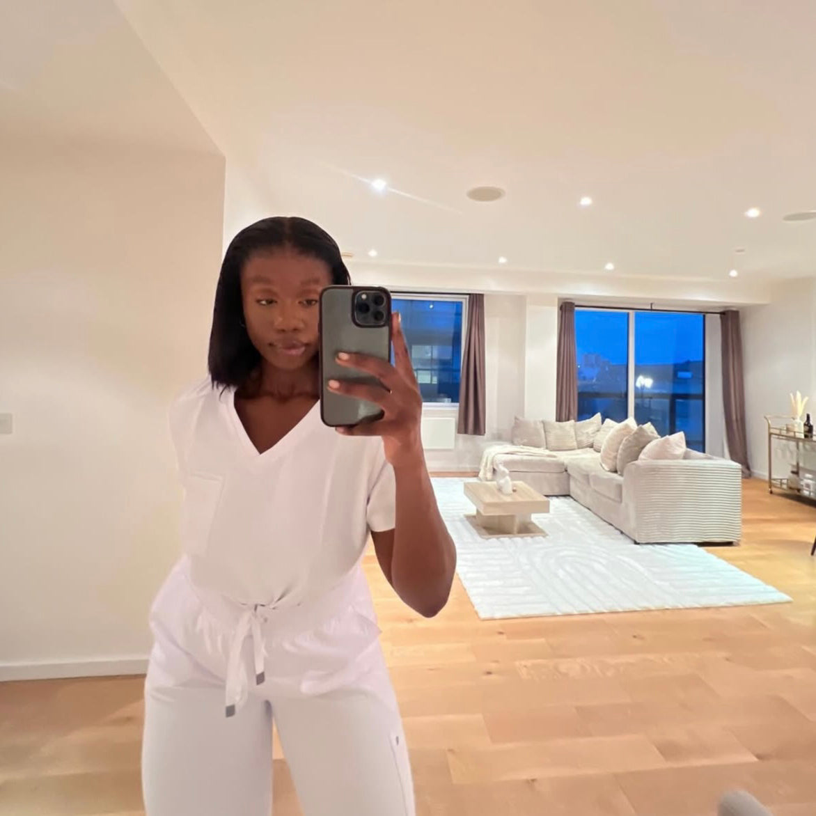 Nos conseils pour choisir votre blouse médicale blanche