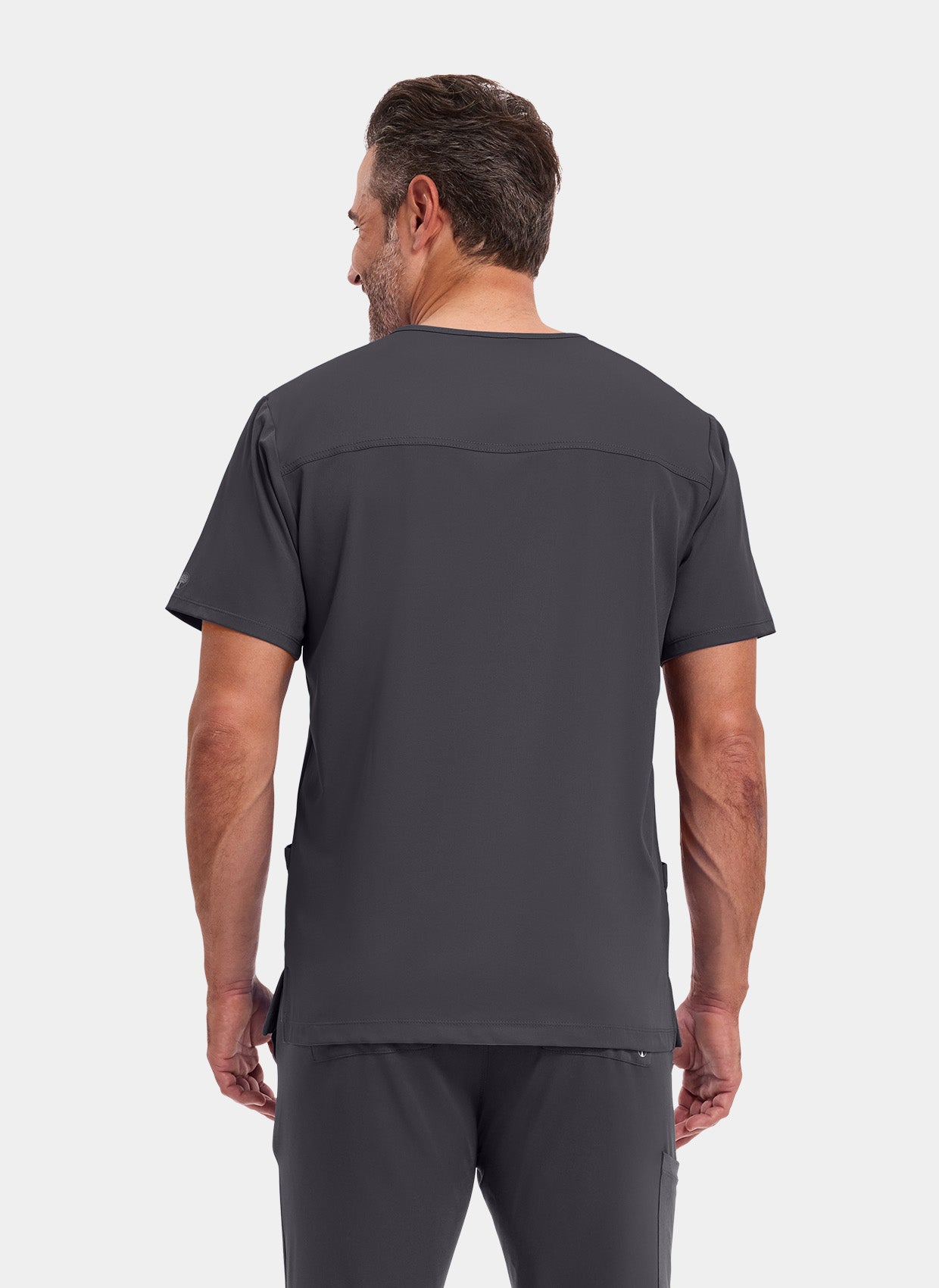 homme de dos portant une blouse médicale Healing Hands Matthew étain