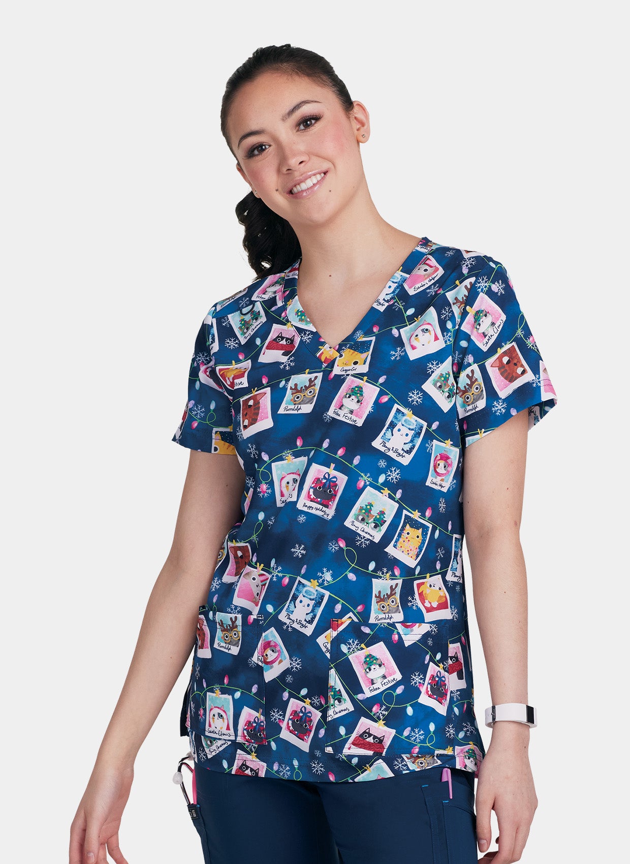 Blouse medicale femme Koi Basics Rosalie Chat leureux Noel Artist Series face
