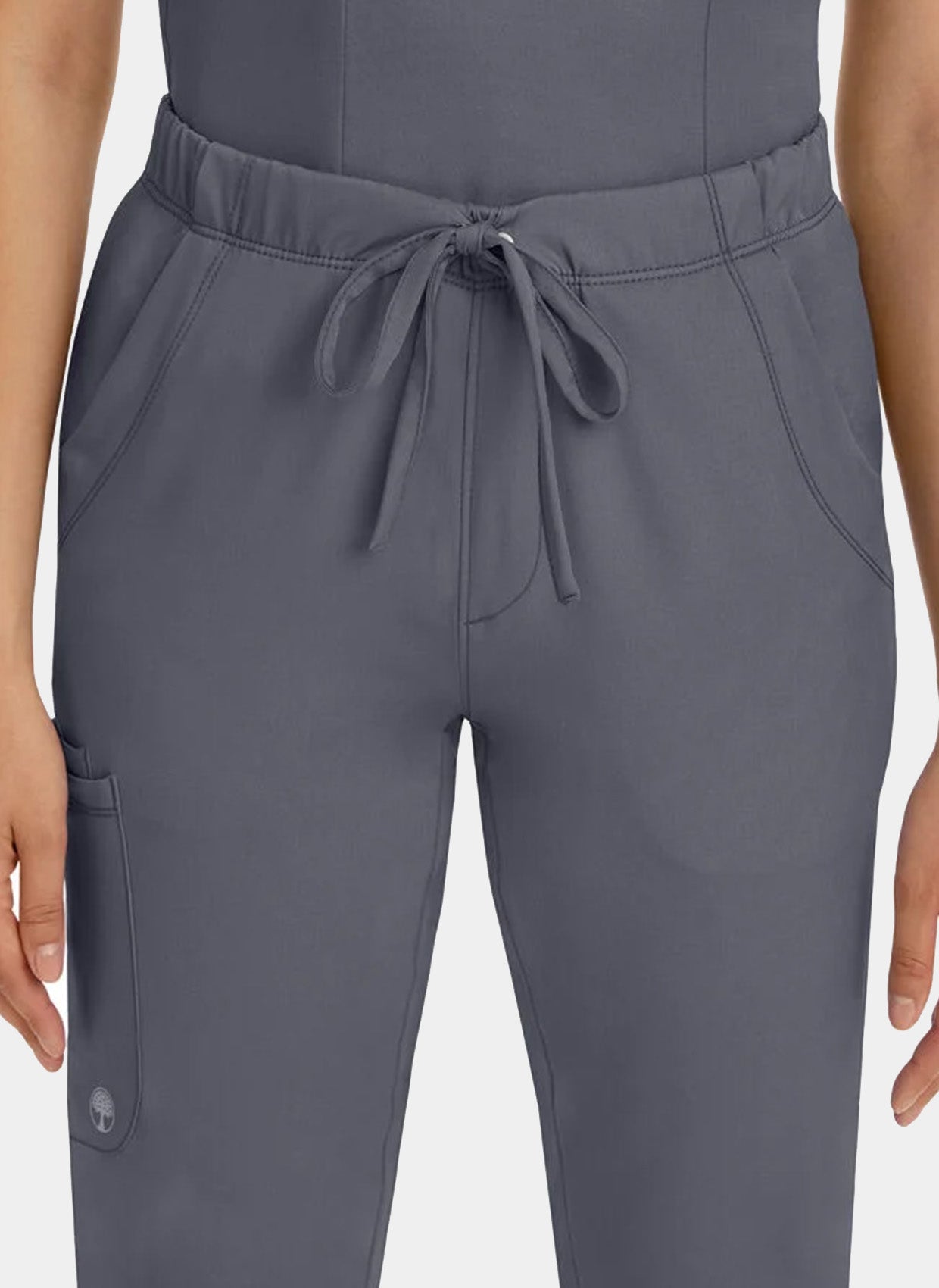 zoom sur taille Femme portant un pantalon médical Healing Hands Rebecca Étain