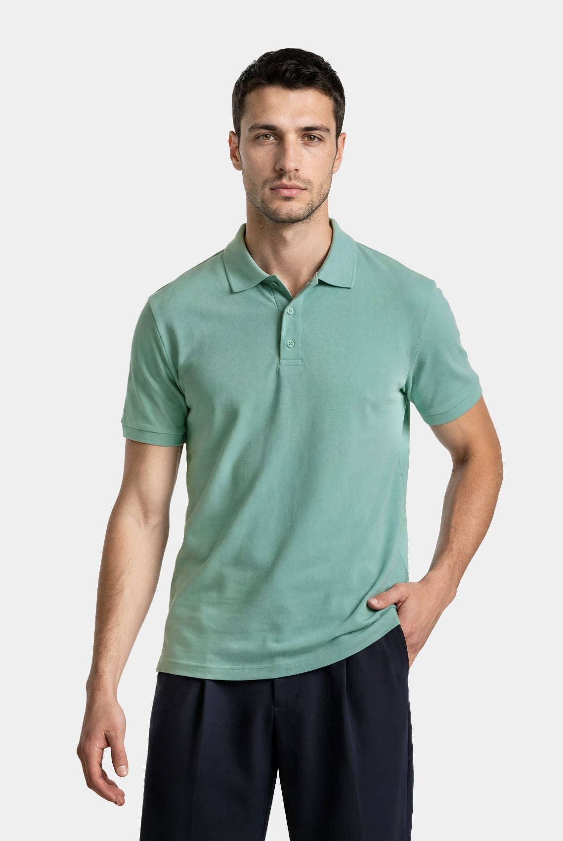 Homme portant polo vert sauge velilla de face