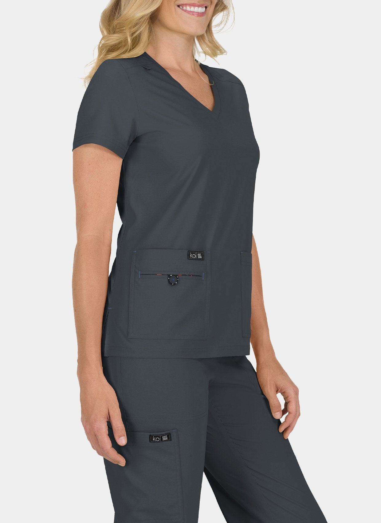 Blouse médicale femme Koi Basics Becca Cote- Anthracite