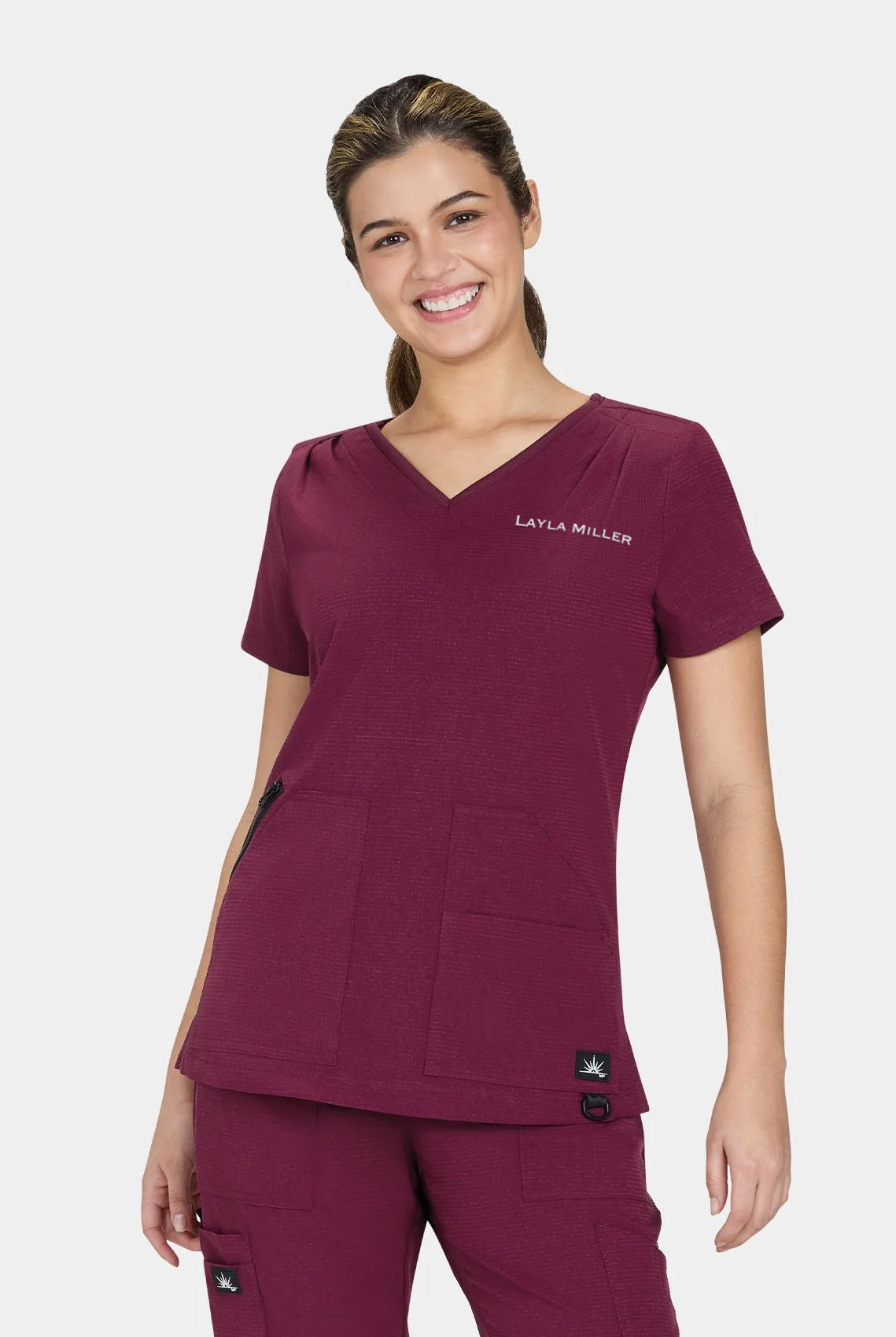 Blouse médicale Koi Solis Sari - Bordeaux - Logo EMERGENCE