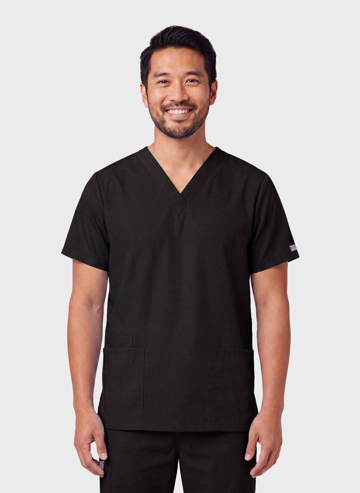 blouse_cherokee_uniseex_face_portee_par_un_homme