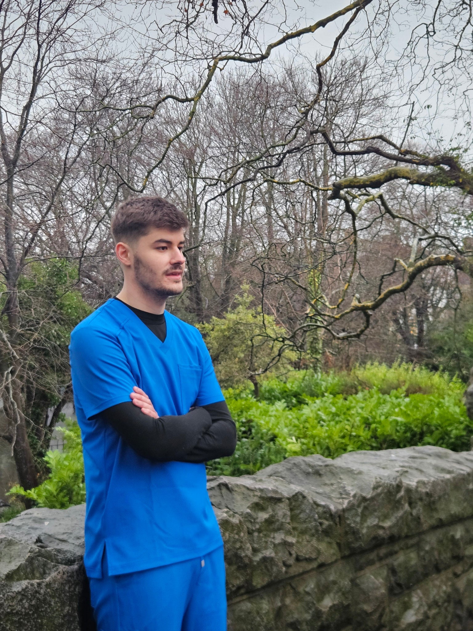 Blouse médicale homme pas chère : comment arbitrer prix, durabilité et confort ?