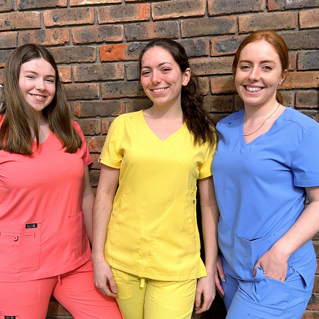 Abordables et stylées, découvrez nos tenues médicales pour étudiants !