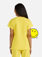 Blouse Médicale Koi Smiley Monde Enthousiaste - Loving Yellow