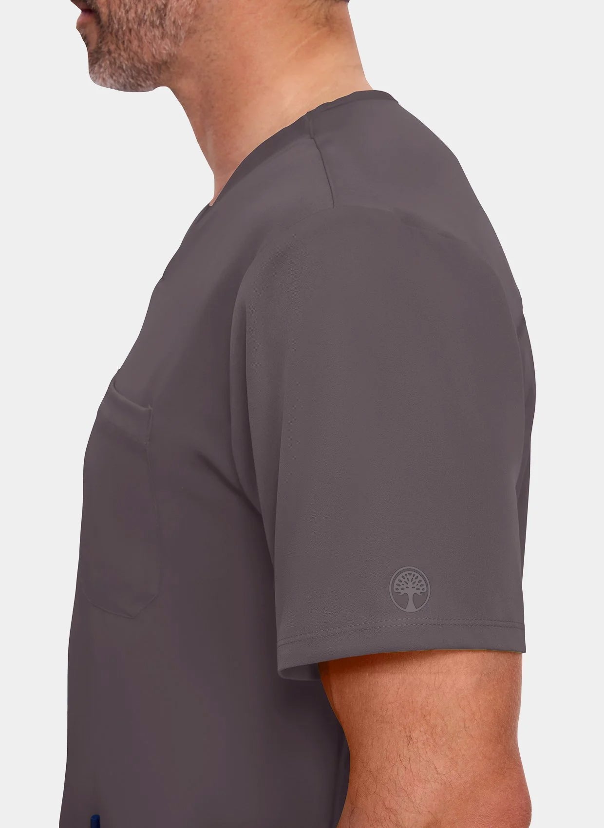 zoom sur manche d'un homme portant une blouse  médicale Healing Hands Matthew étain