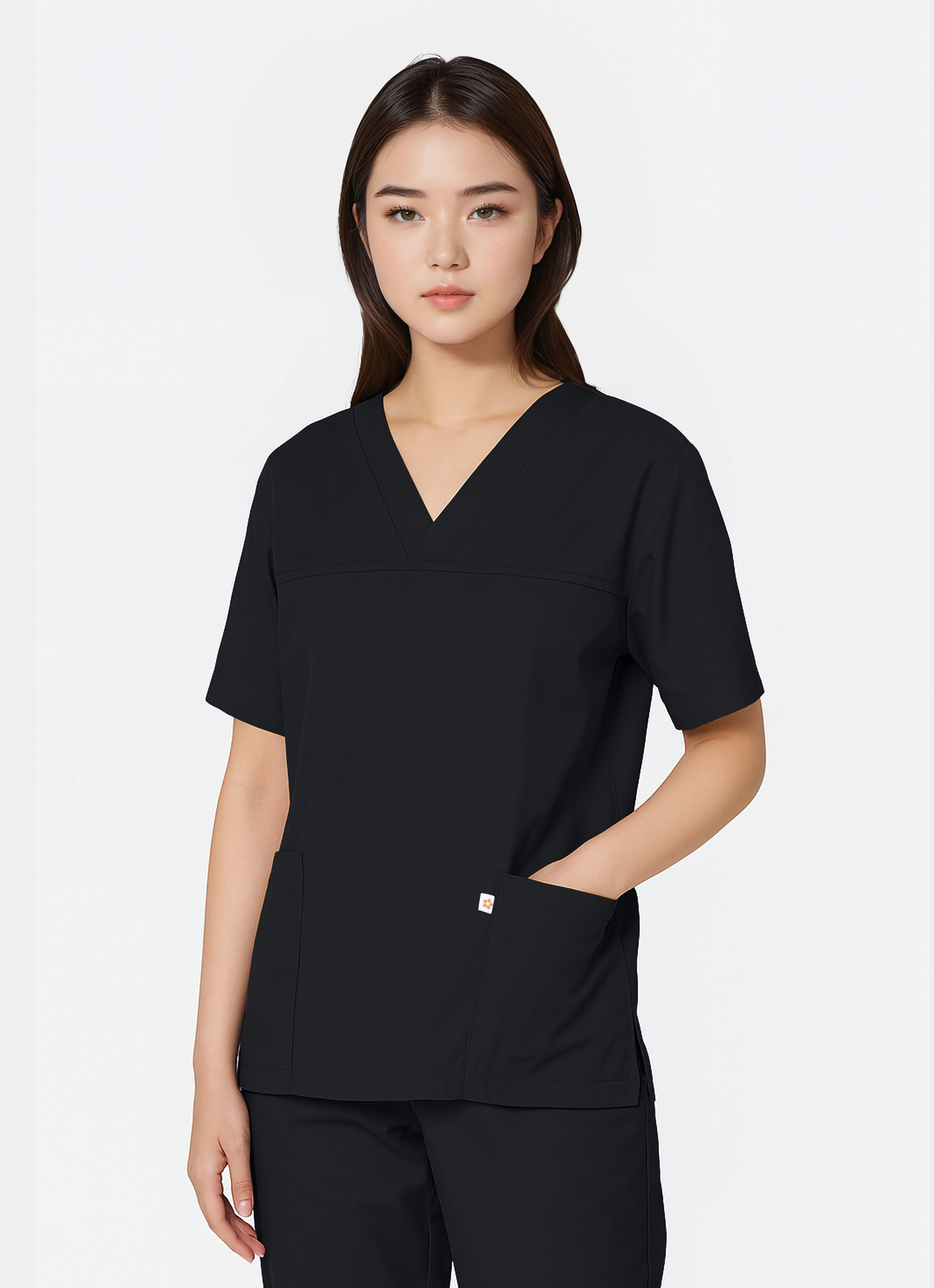 Femme portant une blouse médicale unisexe happyfit - Noir 