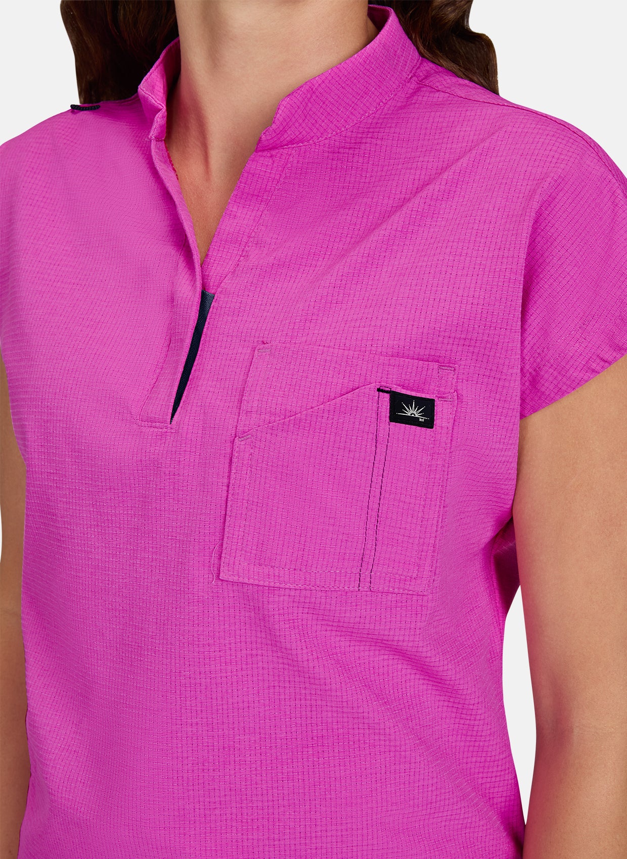 Blouse médicale Koi Solis Catrin rose hibiscus