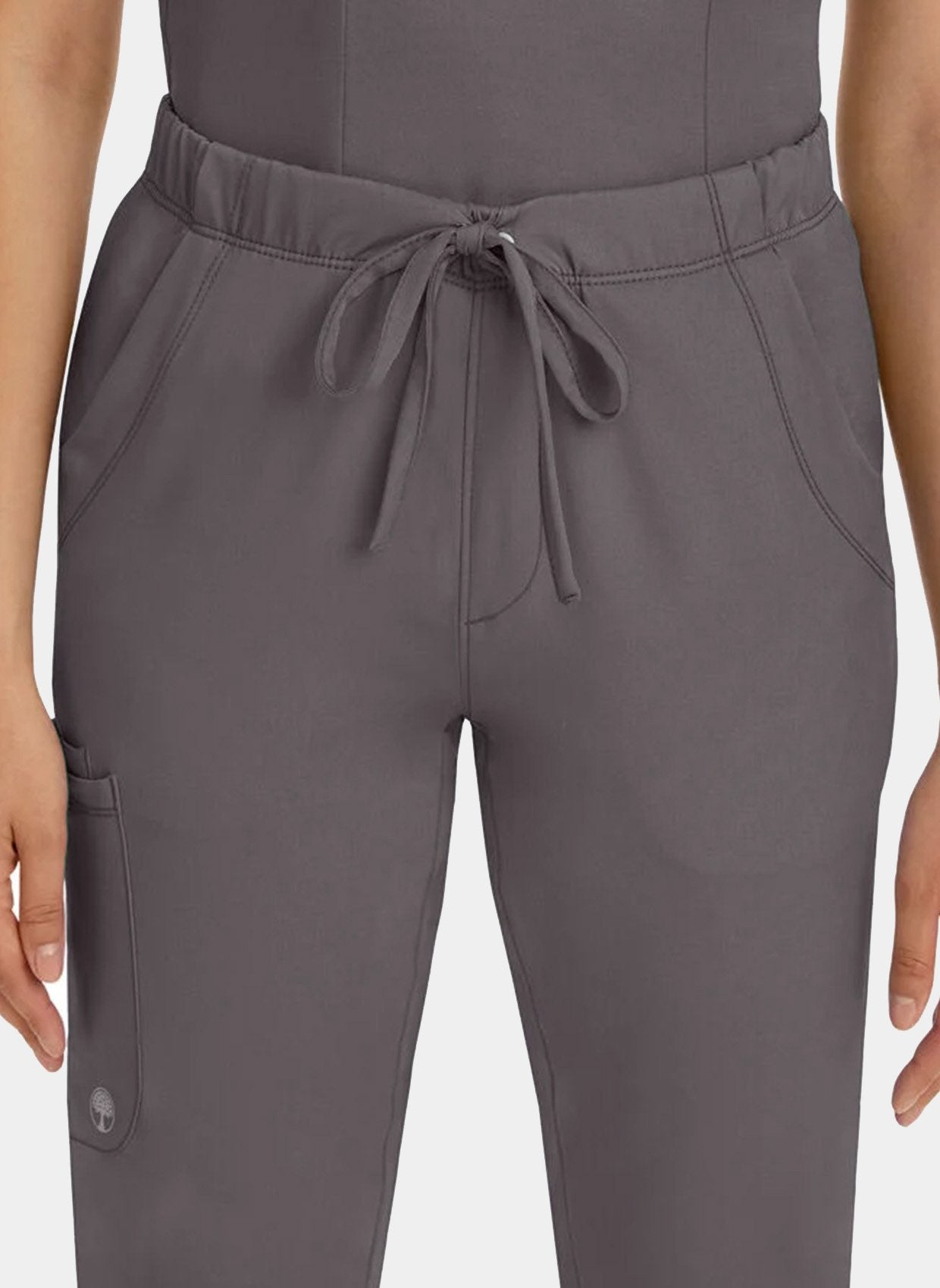zoom sur taille Femme portant un pantalon médical Healing Hands Rebecca Étain