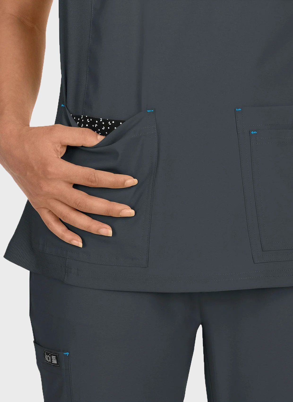 Blouse médicale femme Koi Basics Katie Poche -  Anthracite