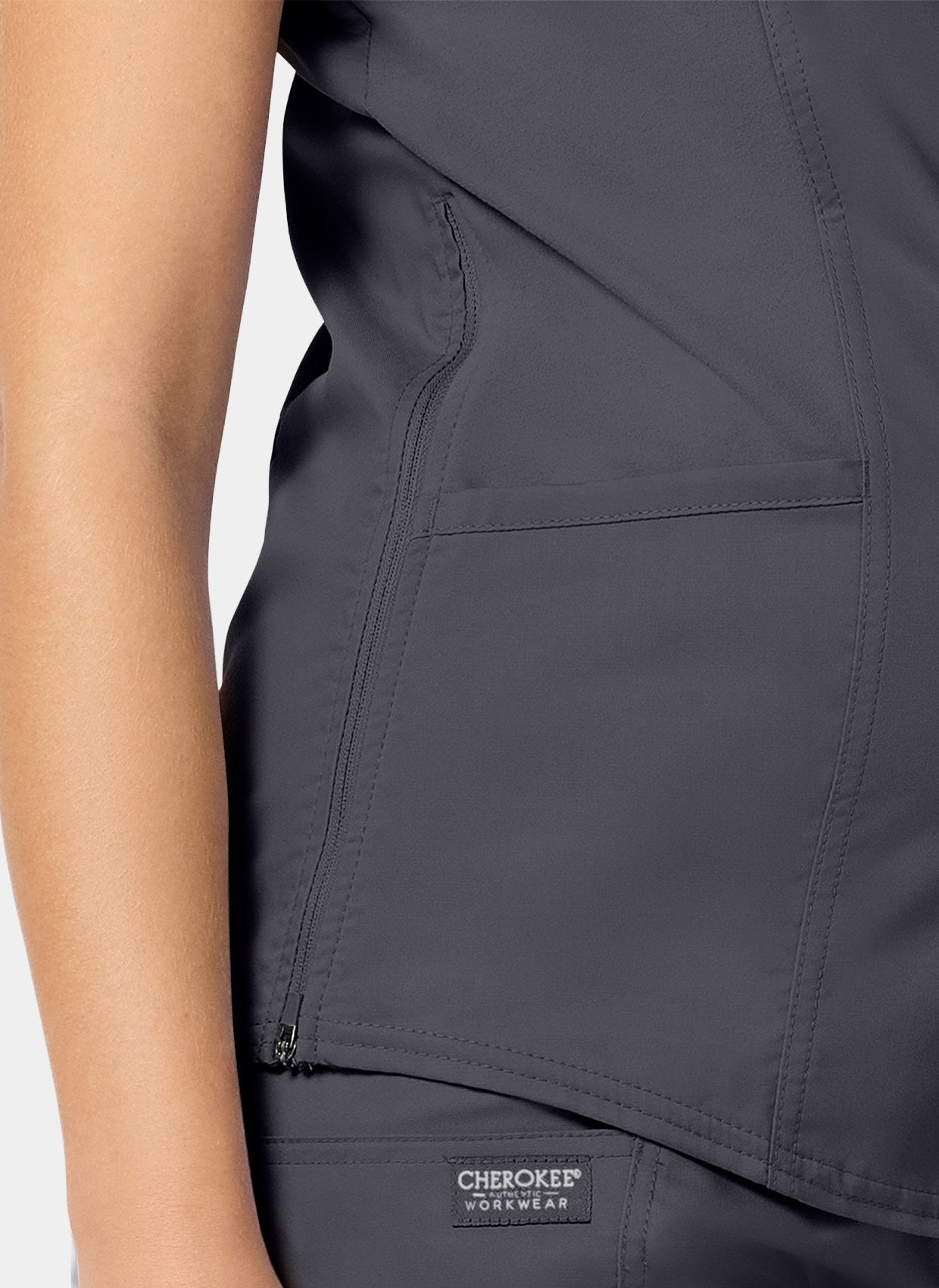 Blouse médicale femme maternité étain bras gauche