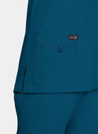 Blouse médicale femme Koi Basics Becca - Bleu Caraïbes, col en V