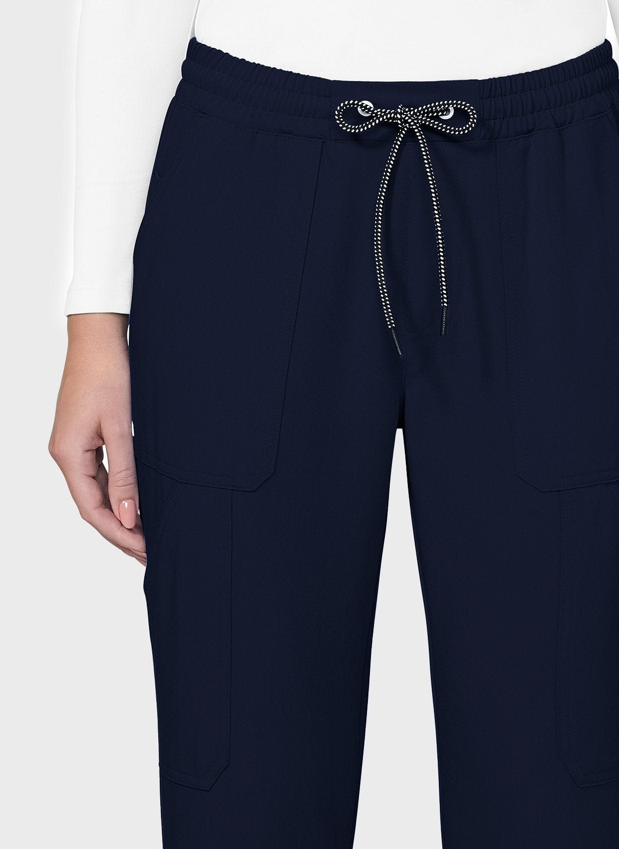 Pantalon médical femme Koi Next Gen Bonnes ondes bleu marine gros plan